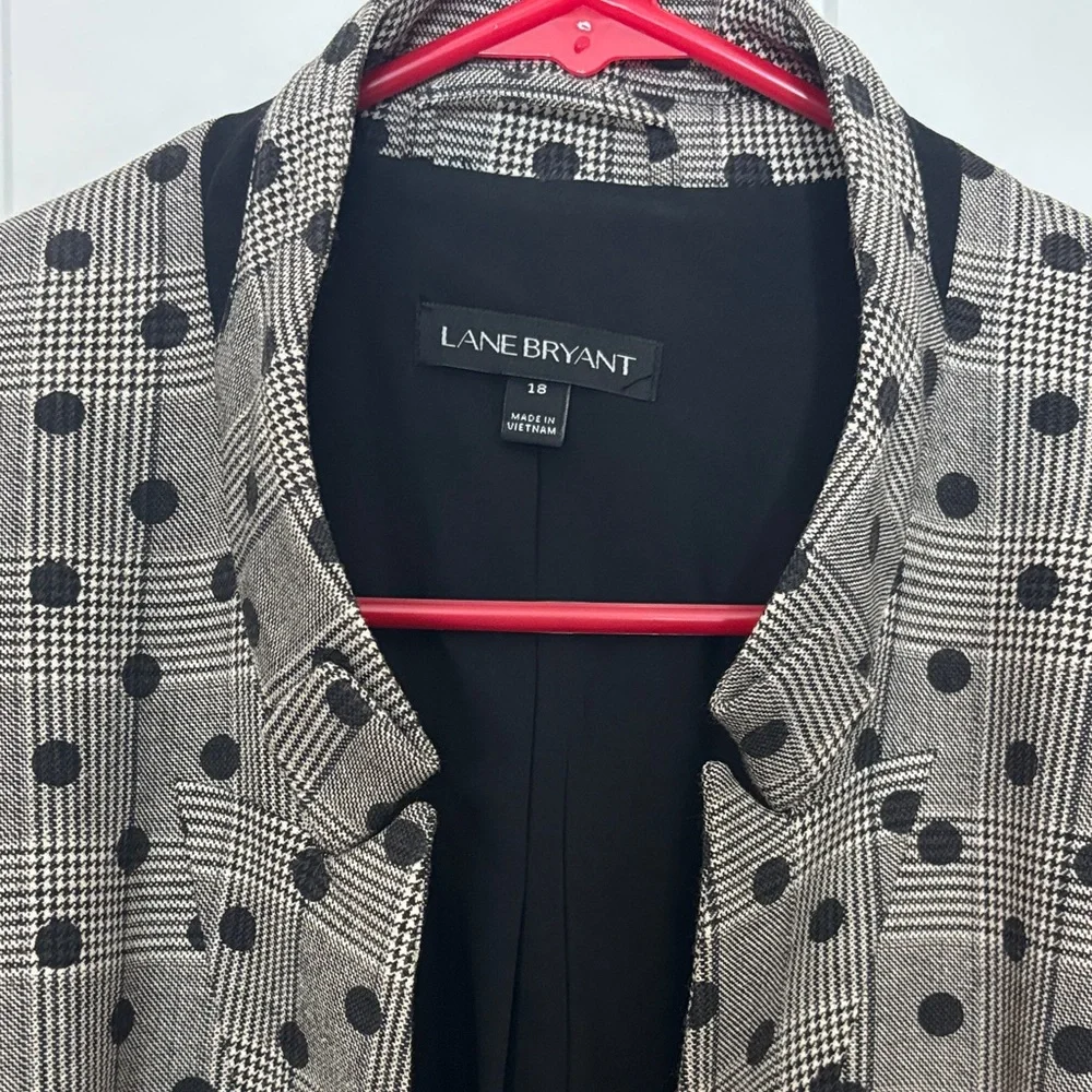 NWOT Lane Bryant Black and Tan Patterned Blazer - Picture 4 of 15